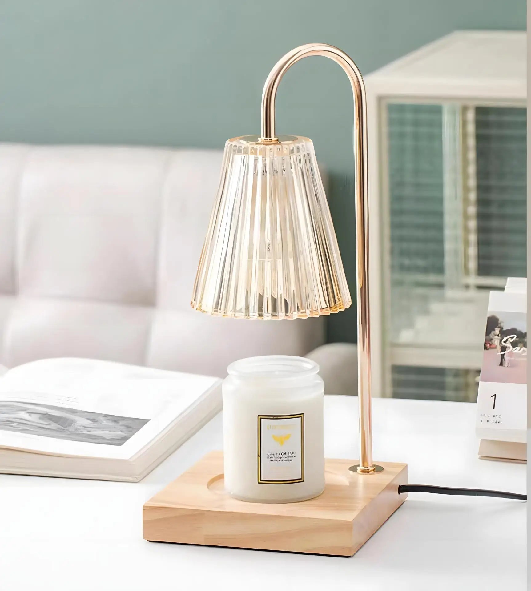 Elevate Your Home Ambiance with a Modern Candle Warmer Lamp