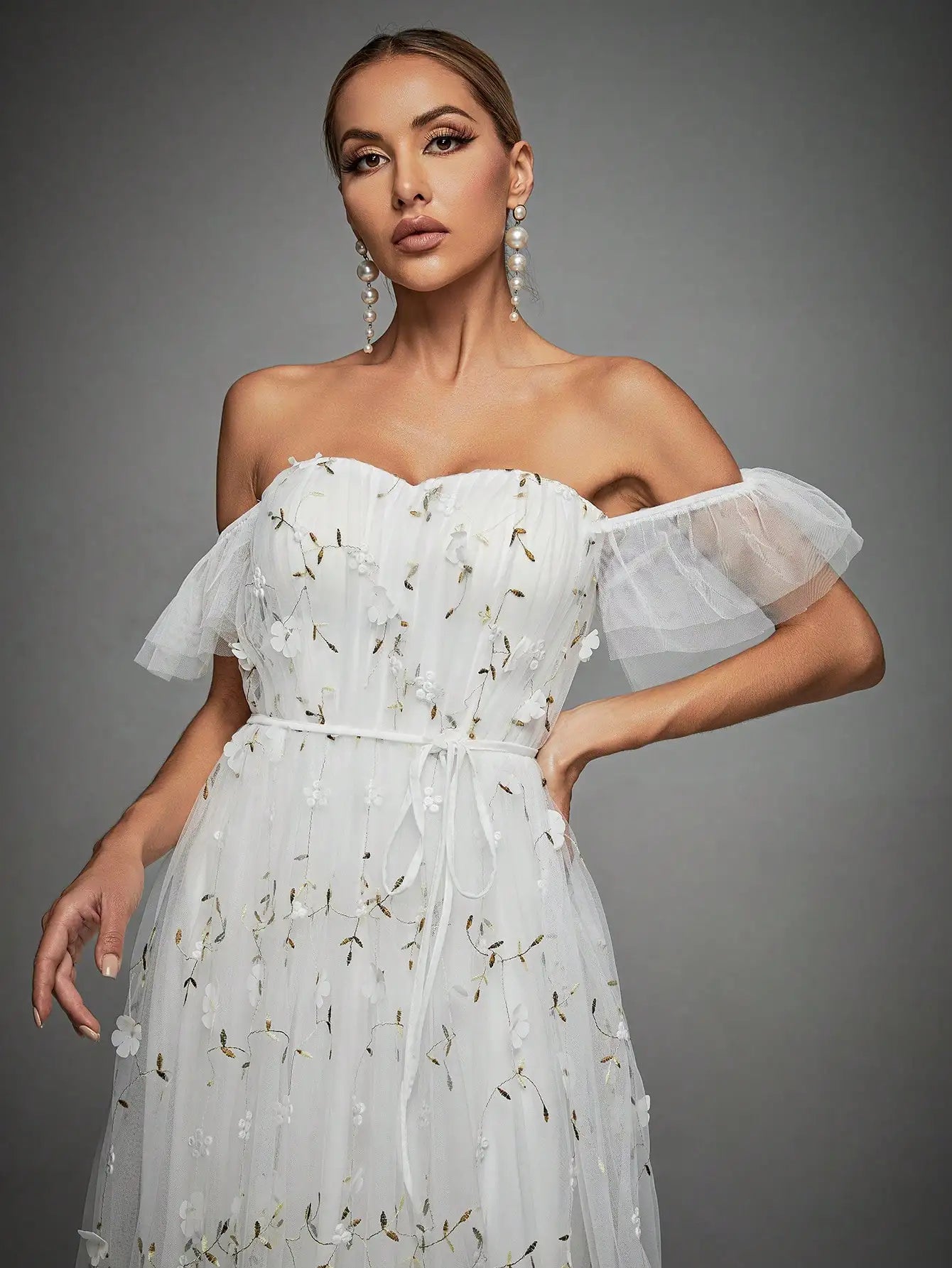 Mgiacy Line collar three-dimensional embroidery lace lace lace lace big swing wedding evening dress ball dress party dress