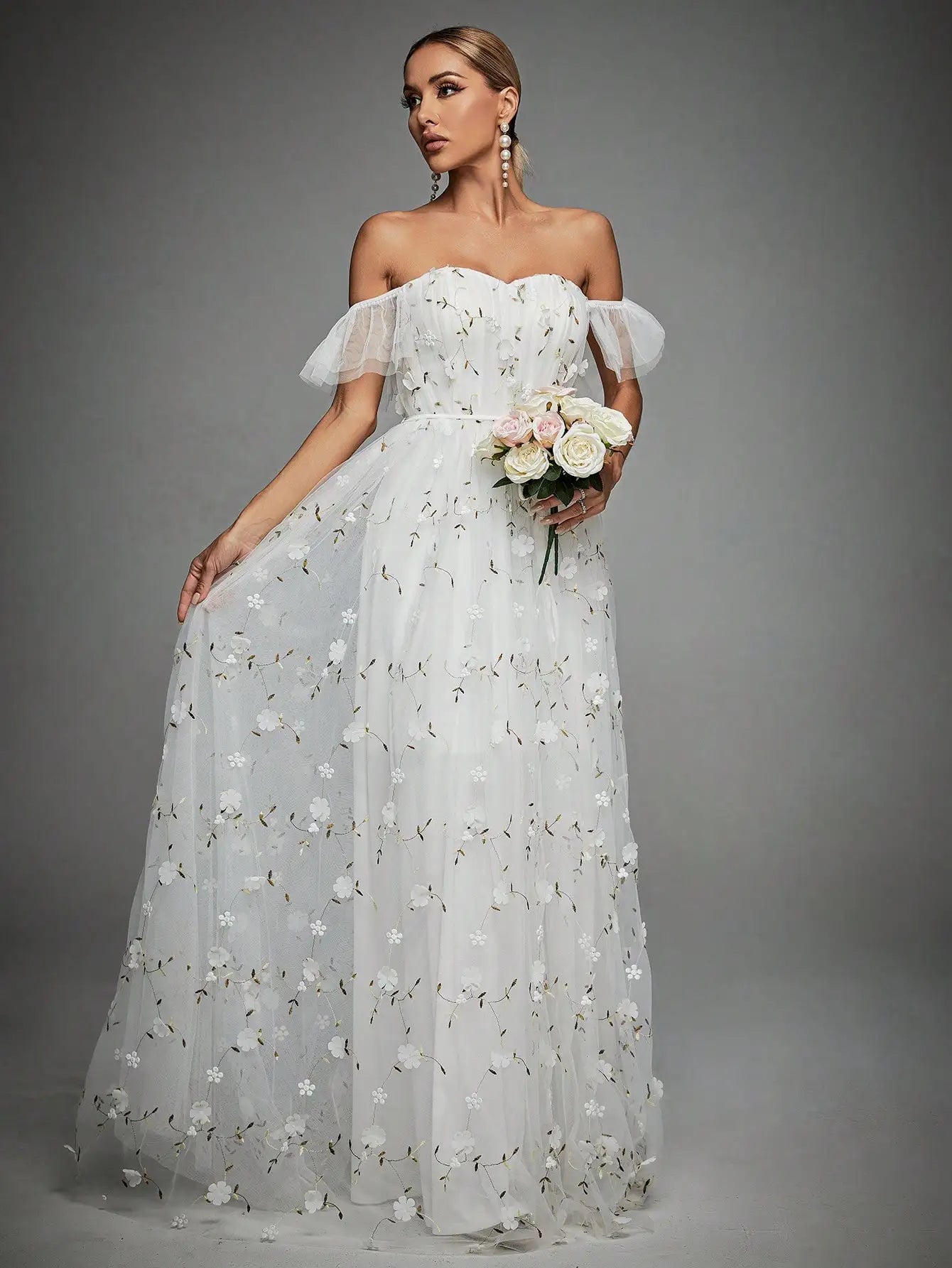 Mgiacy Line collar three-dimensional embroidery lace lace lace lace big swing wedding evening dress ball dress party dress