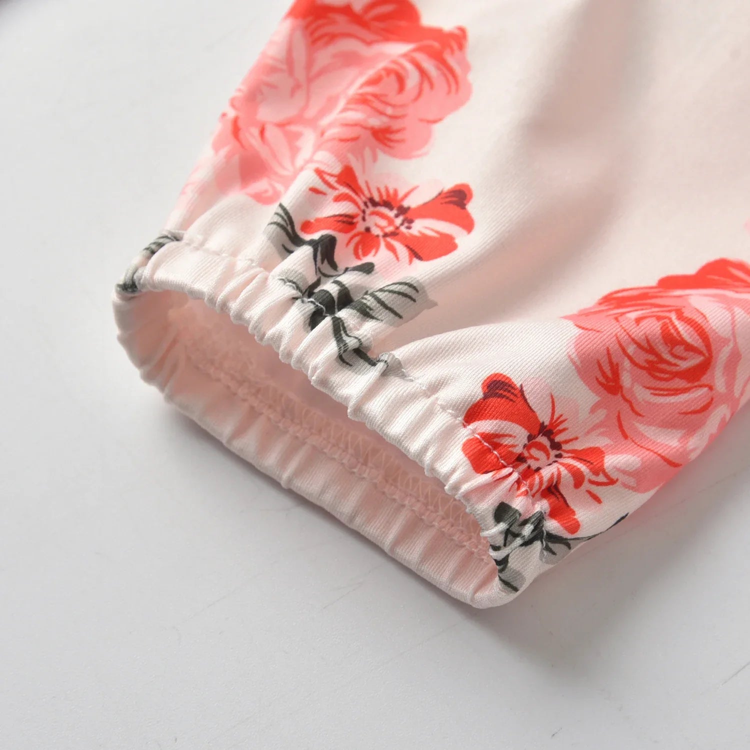 Newborns Infant Baby Girl 3pcs Clothing Set Cute Ruffle Trim Romper Top and Floral Pants Hairband Long Sleeve Outfit for Girls